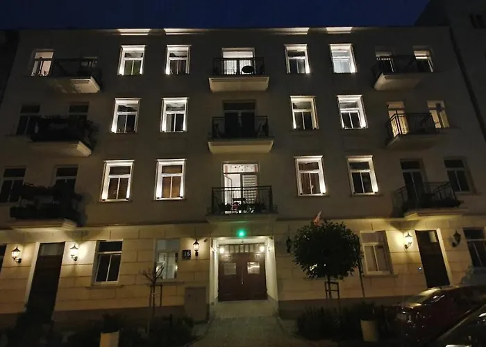 Better Place Classical Apartment Warsaw